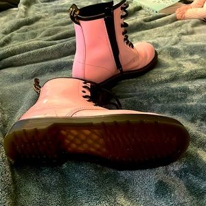 Pink dr Martens worn a few times in good condition